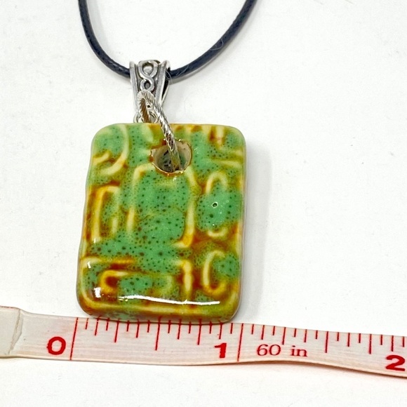 CLEARANCE NWOT glazed ceramic necklace - Picture 4 of 5